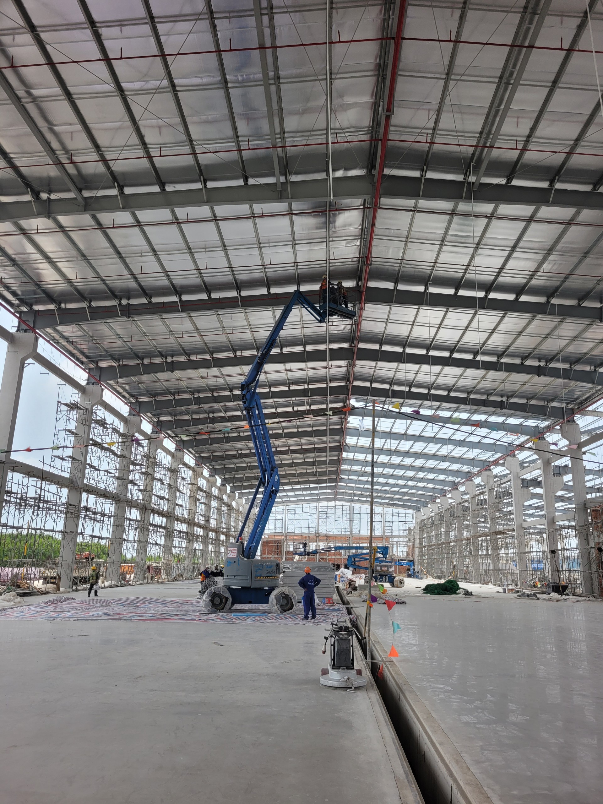 Cho thuê xe boom lift tại KCX và công nghiệp Linh Trung 3 Tây Ninh