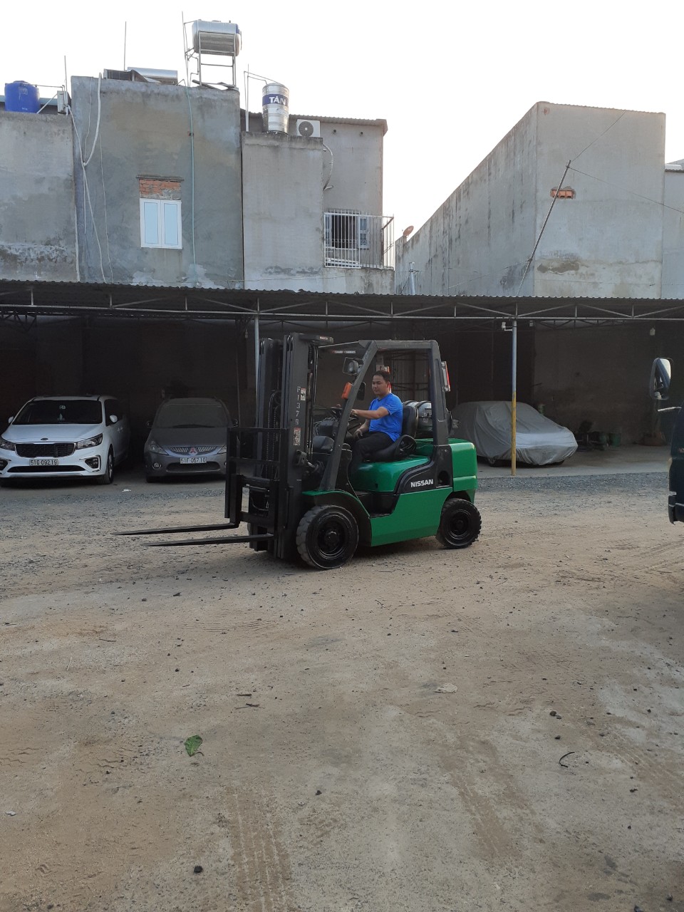 Cho thuê xe nâng hàng 3 tấn tại Long Thành Đồng nai
