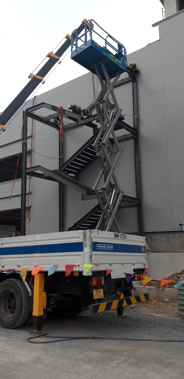 Cho thuê xe thang nâng người tại KCN Ba Sao Đồng Tháp