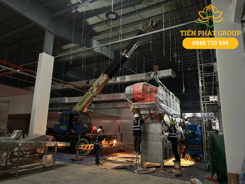 Tien Phat Group cho thue xe cau Kato di doi nha xuong tai Cai Lay