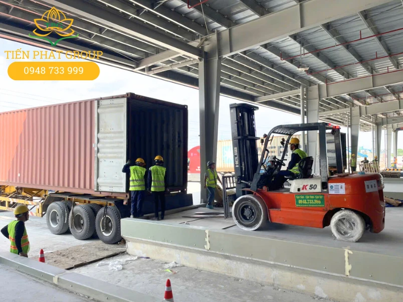 Bao gia dich vu dong rut container tai Tien Phat moi nhat 