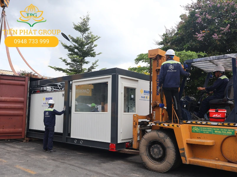 Uu diem khi lua chon dich vu dong rut container cua Tien Phat la he thong thiet bi hien dai cung cam ket an toan tuyet doi