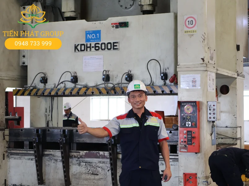 Nen chon dich vu di doi may moc tai Dong Nai cua Tien Phat vi dich vu toan dien, dam bao an toan 100% voi doi ngu ky thuat chuyen mon cao