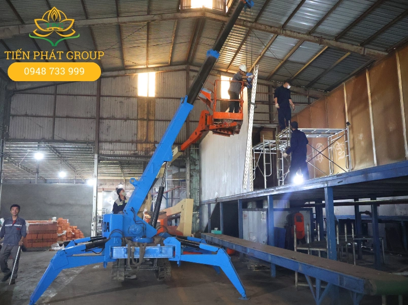 Dịch vụ cho thuê xe cẩu | Xe cẩu nhỏ, xe cẩu lớn 1 đến 100 tấn 2 Tien Phat cho thue da dang cac loai xe cau bao gom xe cau chan nhen Maeda